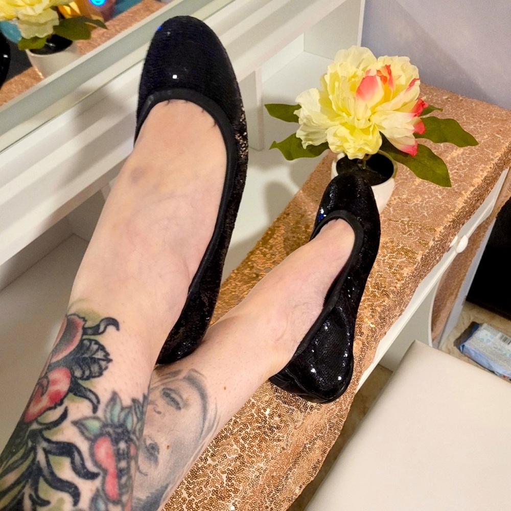 Auth GUCCI Beautiful Black Sequined Ballerina Flats SZ 37 1/2 Class All Day Baby